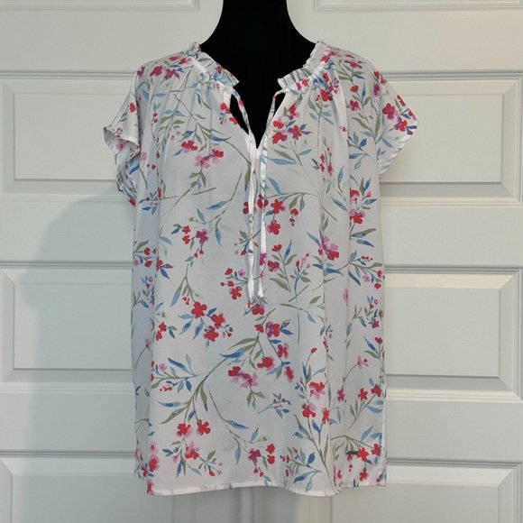 Nautica Tops - 064-Nautica Women's White and Pink Floral Flutter Sleeve Blouse